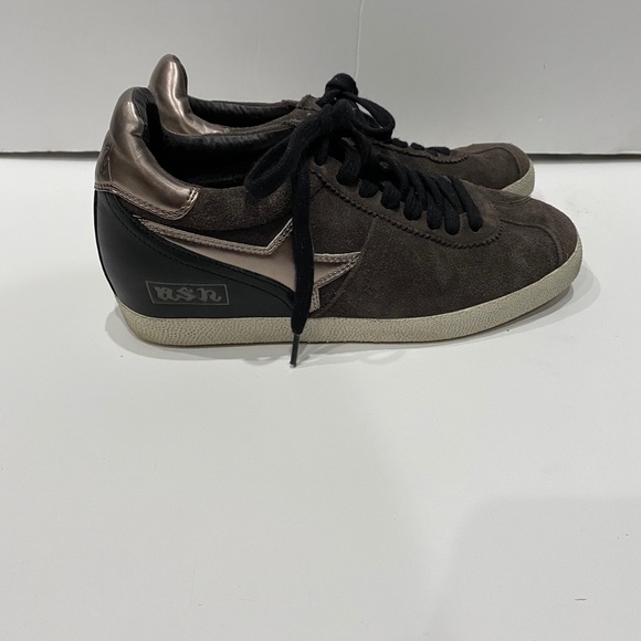 ash guepard sneakers